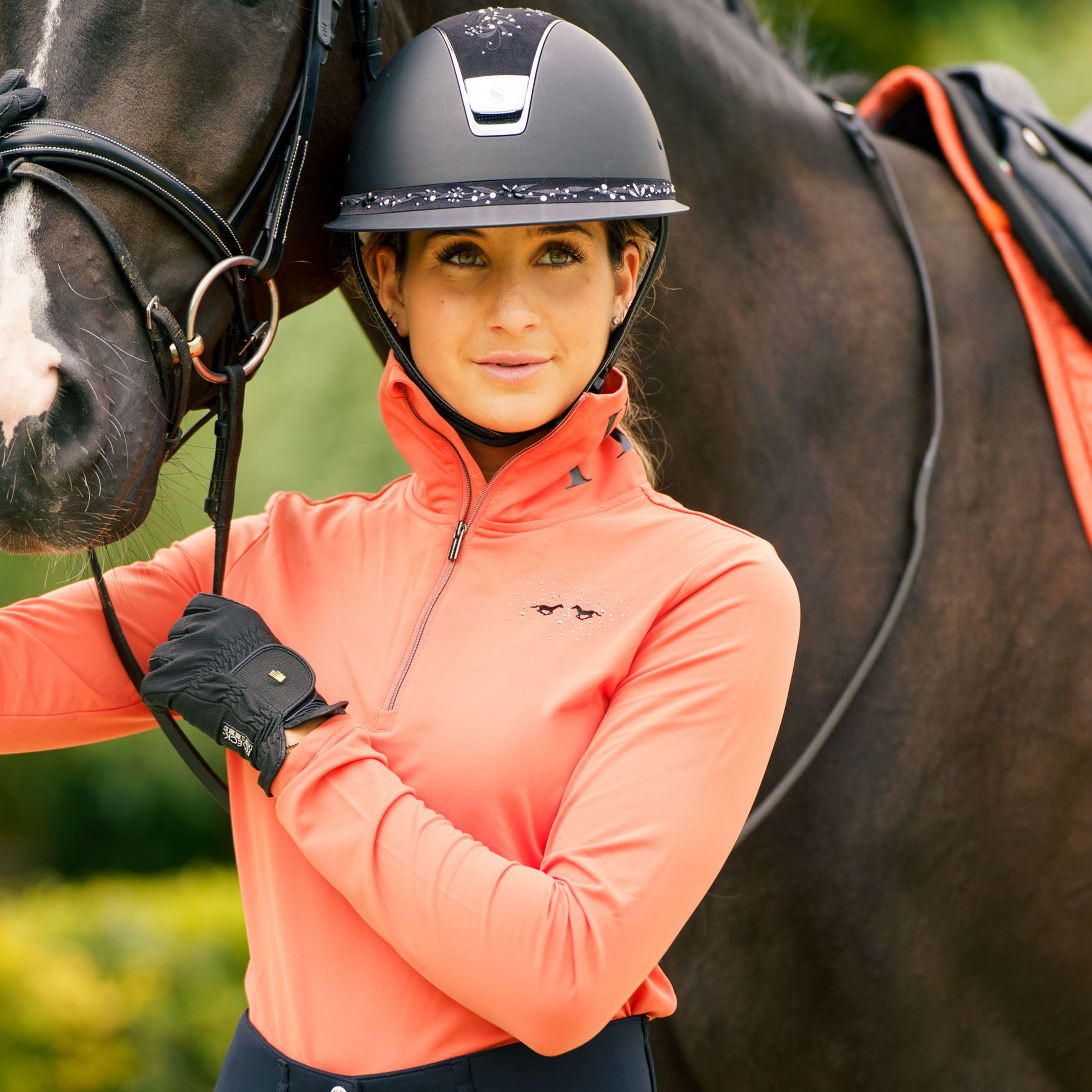 Die vorliegende Datei enthält Informationen über das HV POLO Damen Trainingsshirt "Darlene" in Orange mit der Artikelnummer 0403093553-3087. Leider sind aufgrund der begrenzten Bandbreite oder Sehbeeinträchtigung keine weiteren Details oder Bilder verfügbar. Für weitere Informationen über das Trainingsshirt "Darlene" und um es zu erwerben, empfehlen wir, die offizielle Website von HV POLO zu besuchen oder sich direkt an einen Fachhändler zu wenden.