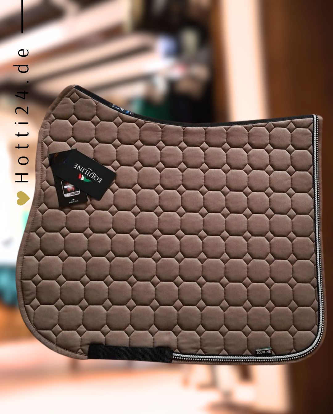 EQUILINE »Dressurschabracke Octagon Rio Cappuccino