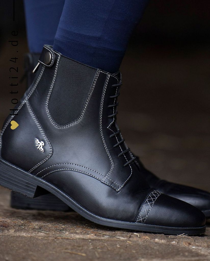  Die HV POLO Damen Stiefelette "Jodphurs Legacy" in Schwarz mit der Artikelnummer 2003093502-9545 ist bei www.Hotti24.de erhältlich.