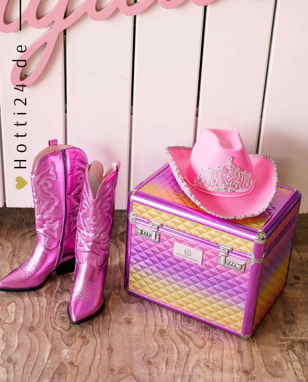 Imperial Riding »Pferde Putzbox Putzkoffer Shiny Unicorn Rosa, unser Bestseller Putzbox Shiny ist das perfekte Beauty-Case zur Aufbewahrung all Ihrer Haushaltsgeräte und Accessoires Artikelnummer ST68120002-0126 erhältlich bei www.Hotti24.de - Putzkoffer mit Deko