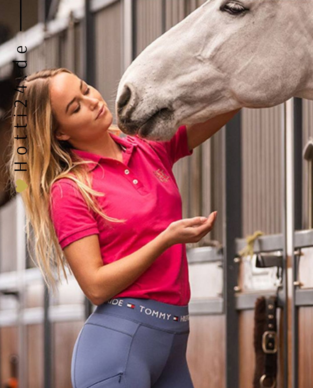 Tommy Hilfiger Equestrian® »Damen Poloshirt mit Strass Pink, schickes Kurzarm-Poloshirt mit Knopfleiste vorne, Strassstreifen am Kragen und glitzernder TH-Logo-Applikation auf der linken Brust Artikelnummer th07wssp203-028 erhältlich bei www.Hotti24.de