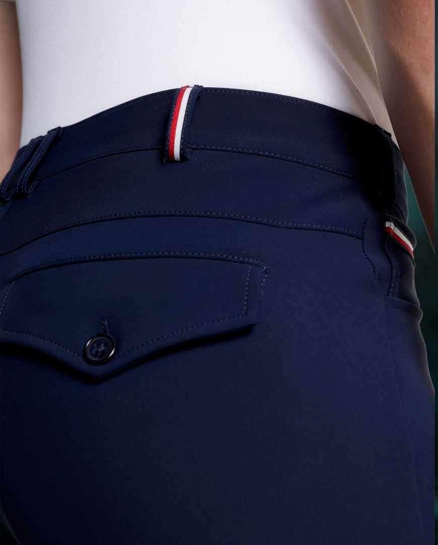 Tommy Hilfiger Equestrian® »Herren Reithose Geneva All Year KnieGrip Blau, Fantastischer Hochleistungsstoff mit mehreren Funktionen, darunter schnelles Trocknen, feuchtigkeitsableitende Eigenschaften, UV-Schutz und 4-Wege Power Stretch Artikelnummer th08mkbr488 erhältlich bei www.Hotti24.de