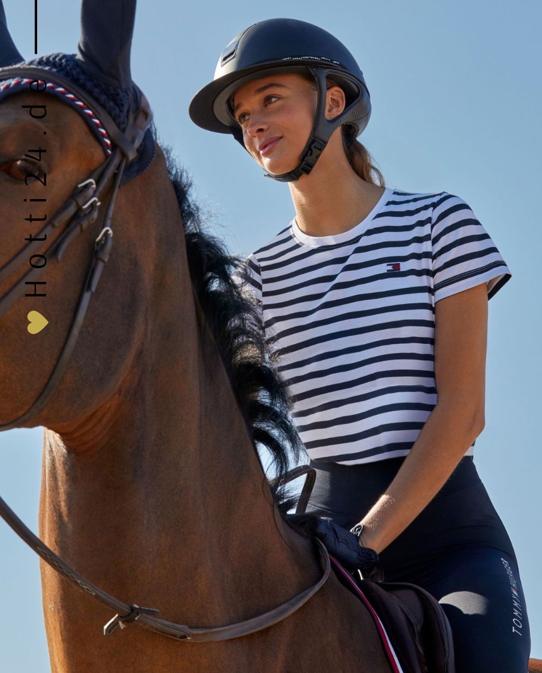 Tommy Hilfiger Equestrian® »Damen T-Shirt Streifen Weiß, Rundhals T-Shirt, blau-weiss gestreift im maritimen Look. Tommy Hilfiger Logo Stickerei auf der linken Brust Artikelnummer TH10109-001 erhältlich bei www.Hotti24.de