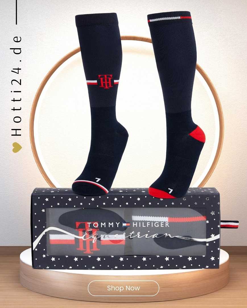 2er-Pack Unisex-Socken von Tommy Hilfiger mit der Bezeichnung "TH08MSET102-004". Dieses Set von Socken ist auf der Webseite www.hotti24.de erhältlich. Die Socken sind für Männer und Frauen gleichermaßen geeignet und bieten Stil und Komfort für den Alltag.