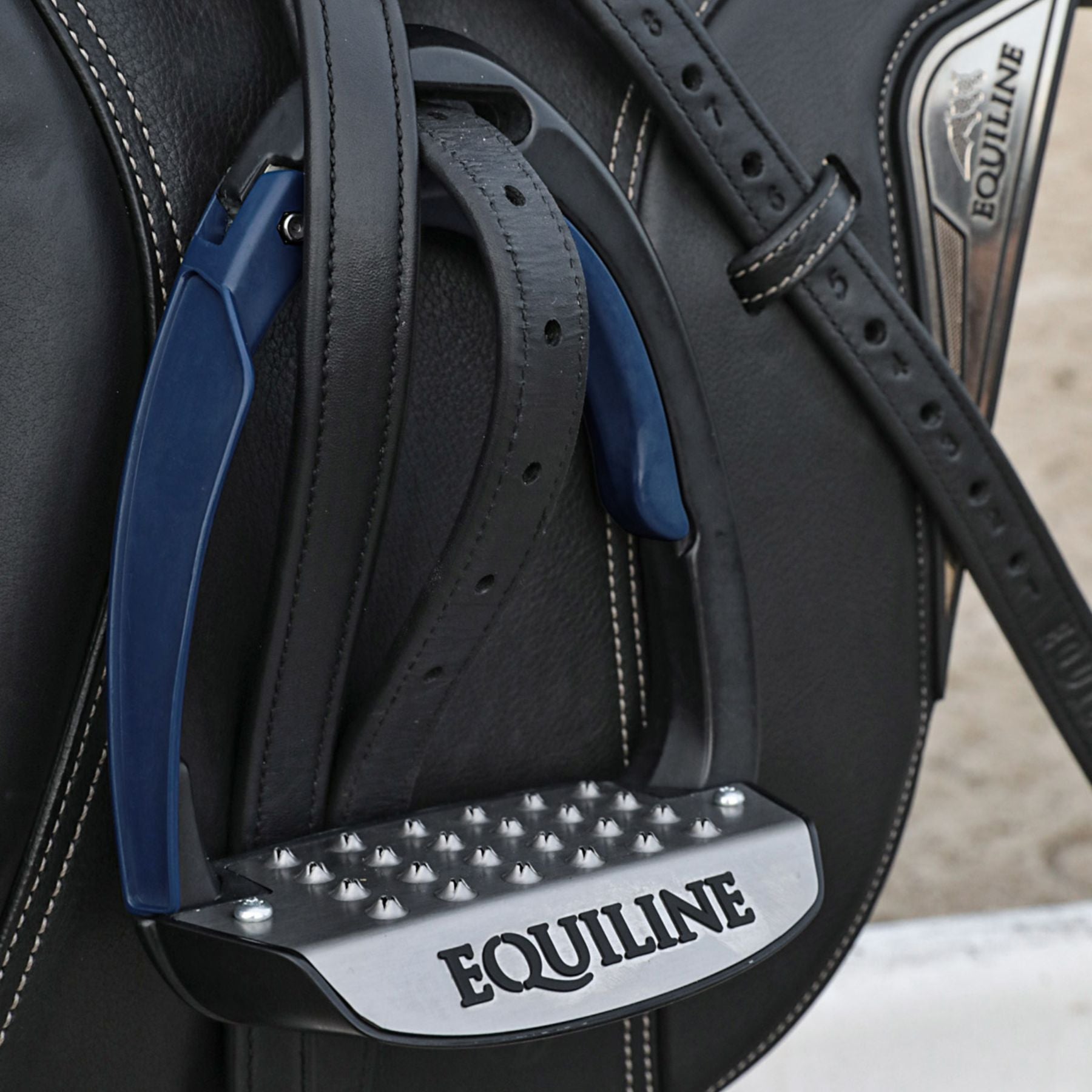 equiline-x-cel-sicherheitssteigbugel-navy-www.hotti24.de-5